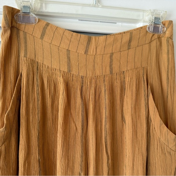 Free People Mustard Yellow Stripe Crinkle Hi Low Pants in Size Small - Picture 3 of 7